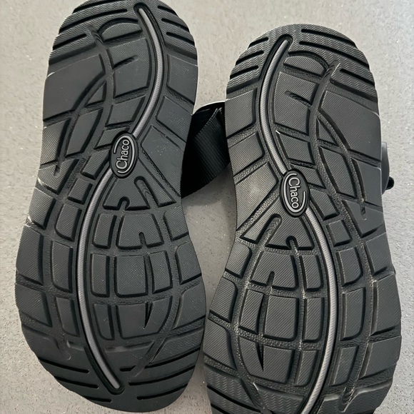 Chaco black sandals - Picture 3 of 4